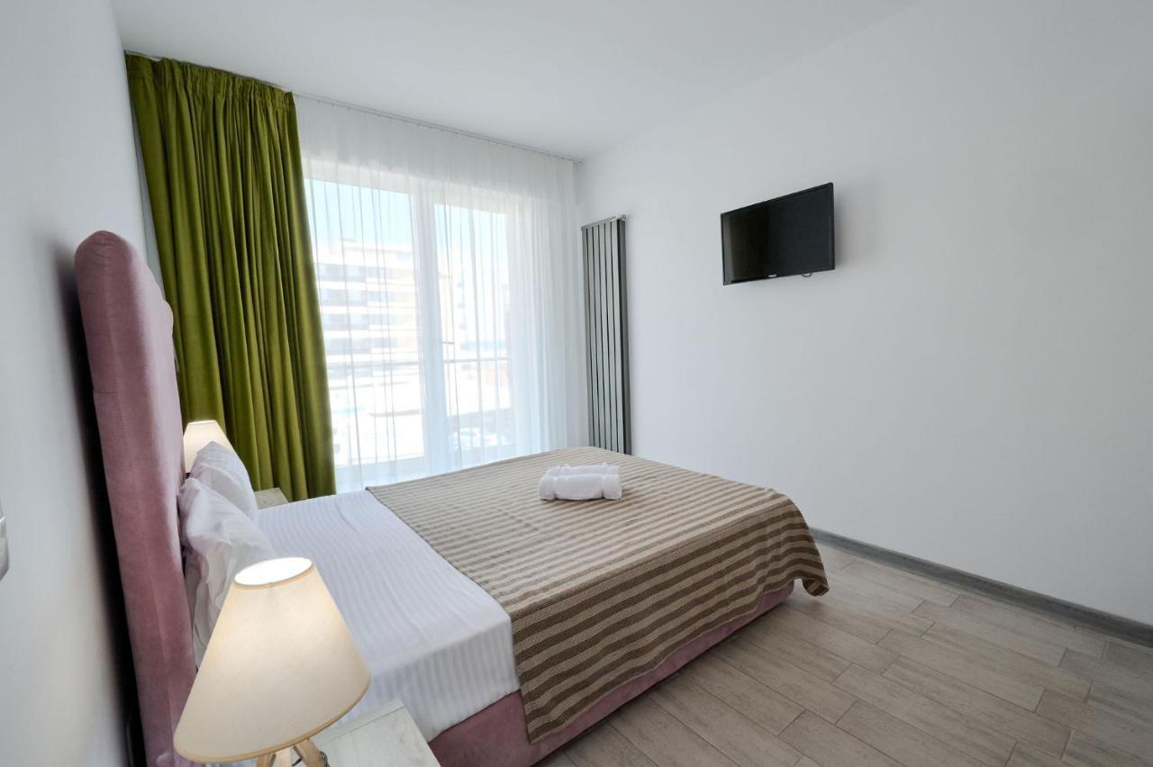 Beachfront 1Br Apartment- Spa N Pools Mamaia Luaran gambar