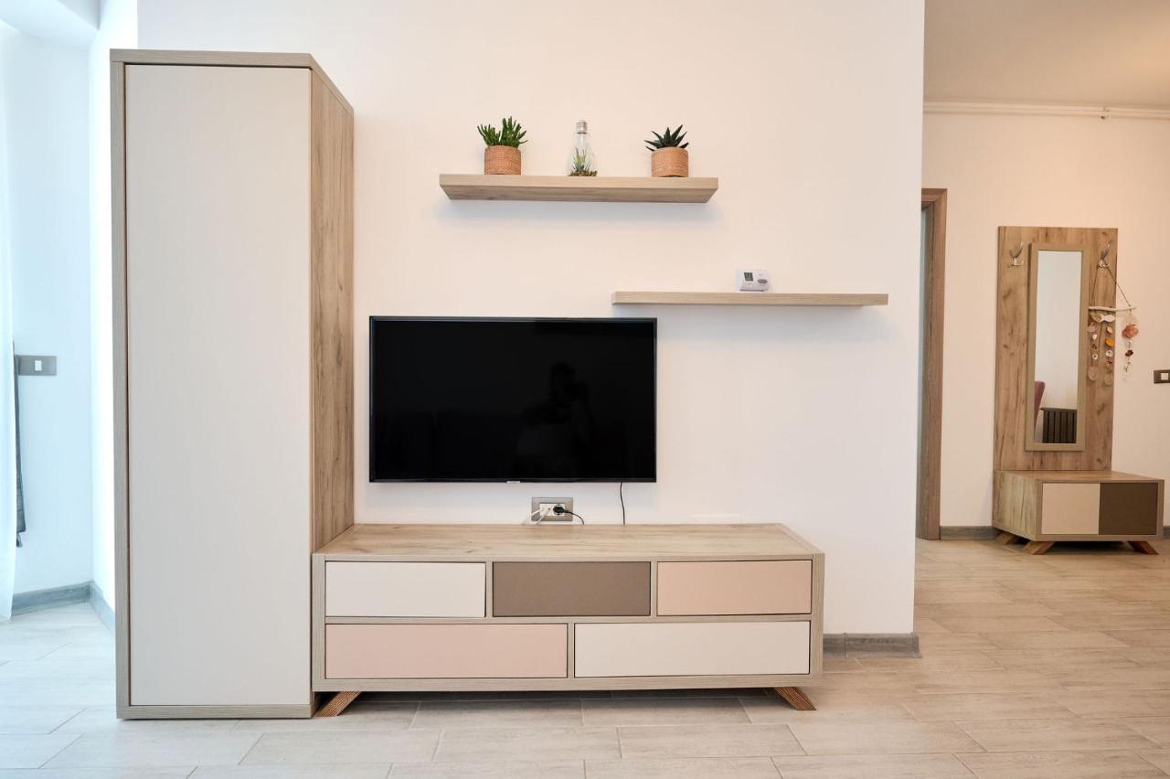 Beachfront 1Br Apartment- Spa N Pools Mamaia Luaran gambar